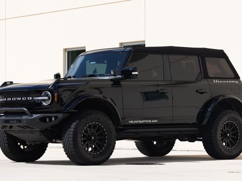 Used 2022 Ford Bronco Badlands image 4