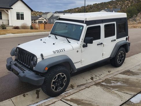 Used 2015 Jeep Wrangler Unlimited Sport image 18