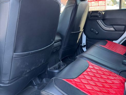 Used 2012 Jeep Wrangler Unlimited Sport image 16