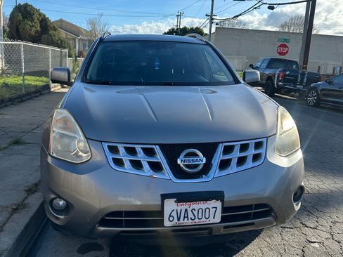 Used 2012 Nissan Rogue SL image 4