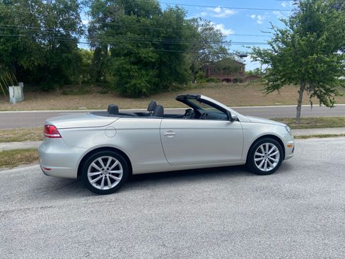 Used 2012 Volkswagen Eos Komfort image 12