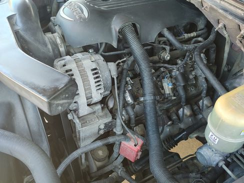 Used 2002 Chevrolet Tahoe LT image 6