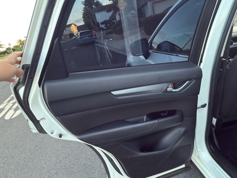 Used 2017 MAZDA CX-5 Sport image 13