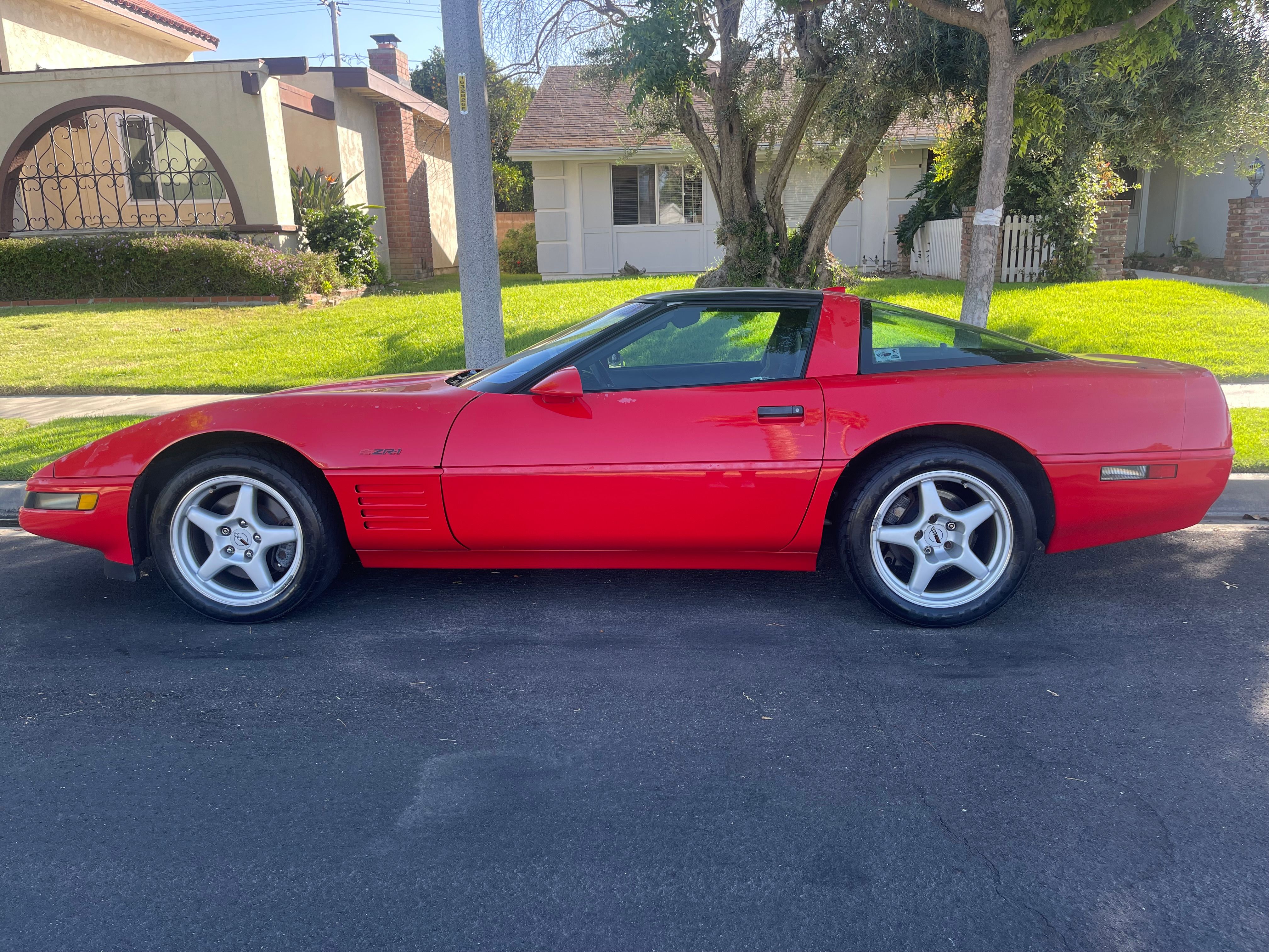 Used 1994 Chevrolet Corvette ZR1 RWD image 1