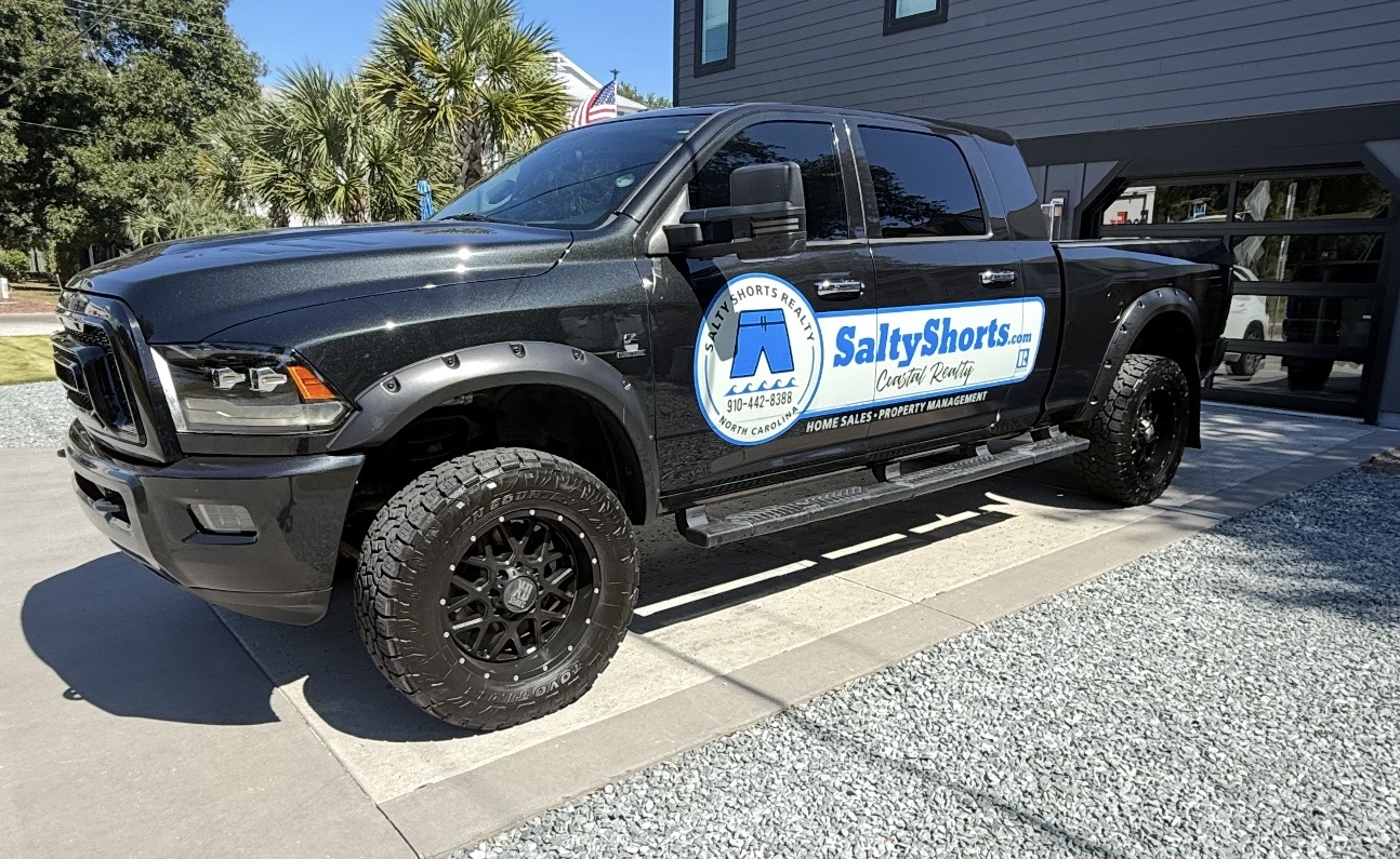 Used 2010 Dodge Ram 2500 Truck Laramie w/ Protection Group AWD/4WD image 2