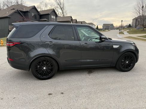Used 2018 Land Rover Discovery HSE Luxury image 4