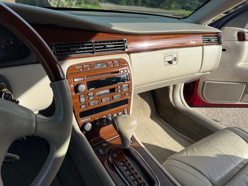 Used 2002 Cadillac Eldorado ESC w/ Preffered Equipment Group image 13