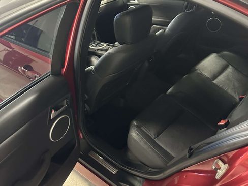 Used 2009 Pontiac G8 w/ Premium Package image 10