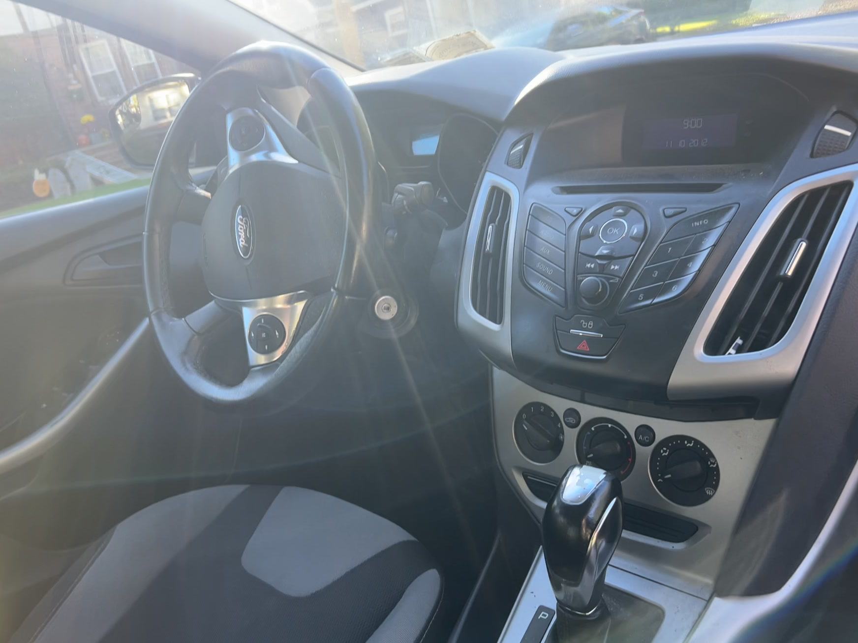 Used 2012 Ford Focus SE w/ SE Sport Pkg FWD image 12