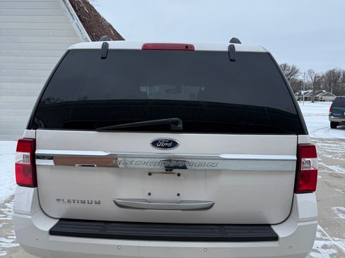 Used 2016 Ford Expedition Platinum image 5