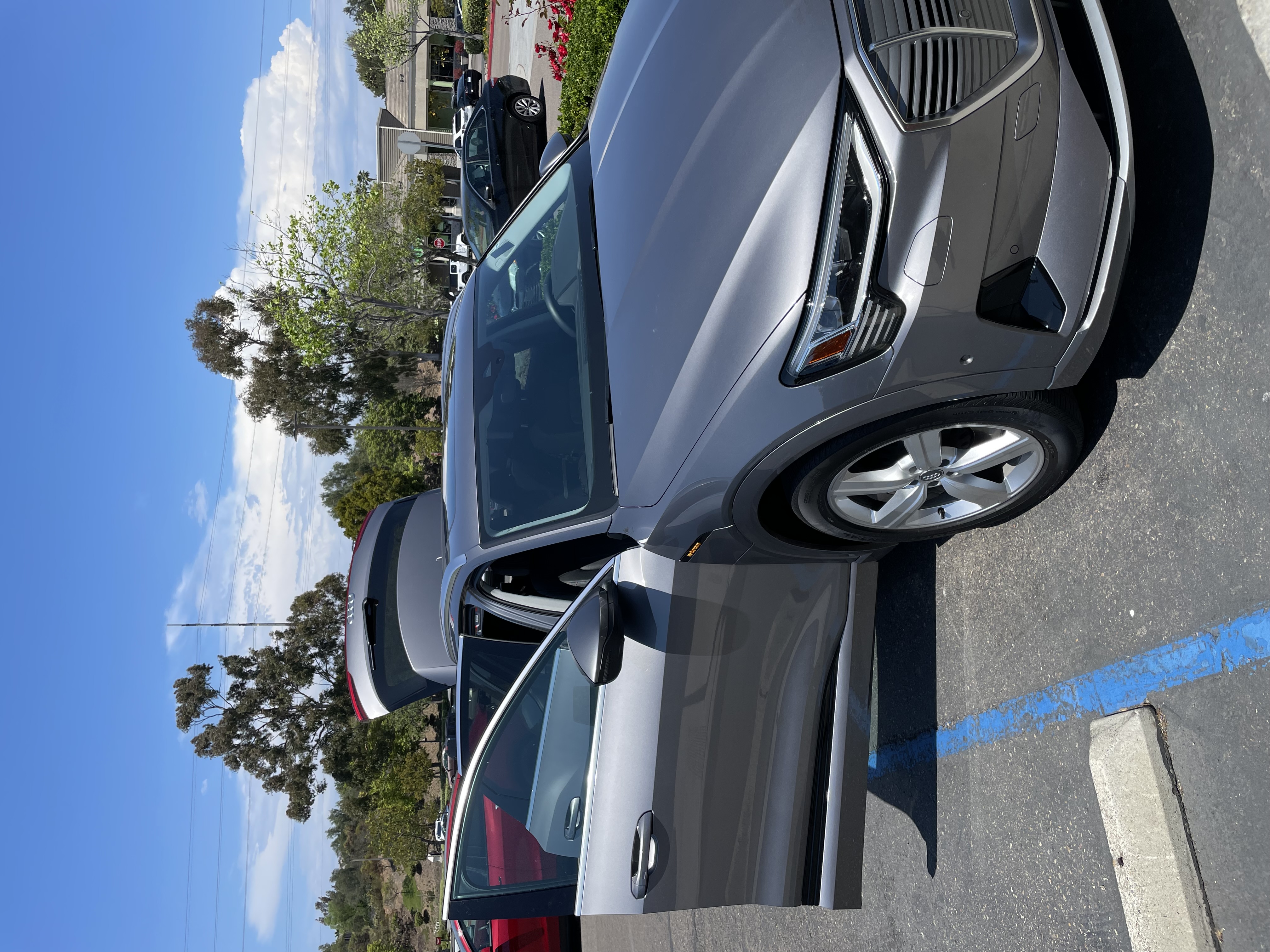 Used 2019 Audi e-tron Premium Plus AWD/4WD image 2