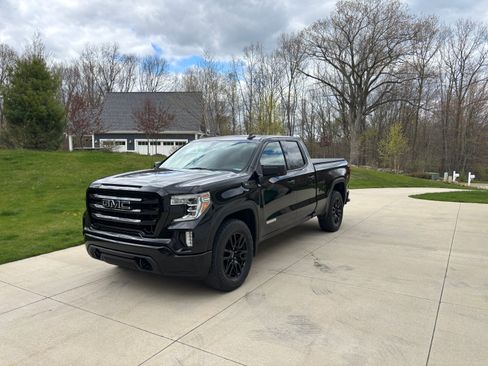 Used 2021 GMC Sierra 1500 Elevation w/ Preferred Package AWD/4WD image 1
