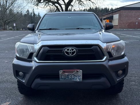 Used 2012 Toyota Tacoma 4x4 Double Cab image 2
