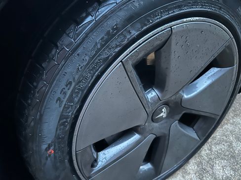 Used 2021 Tesla Model 3 Long Range image 13