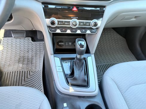 Used 2020 Hyundai Elantra SEL w/ Cargo Package (C1) image 17