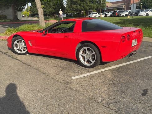 Used 2000 Chevrolet Corvette Coupe w/ Memory Pkg RWD image 15