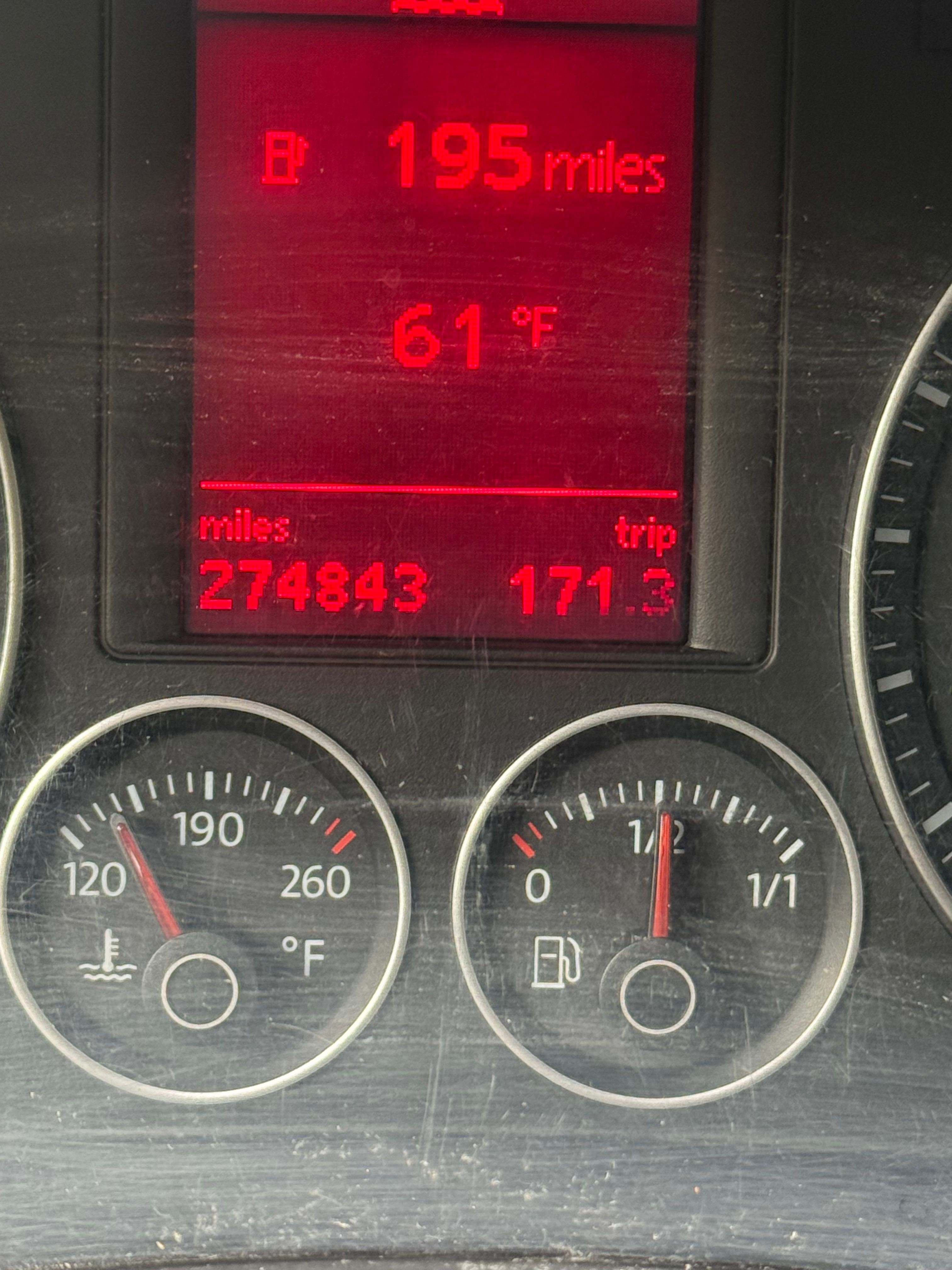 Used 2005 Volkswagen Jetta TDI FWD image 5