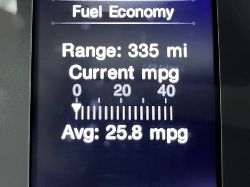 Used 2019 Jeep Renegade Latitude w/ Cold Weather Group AWD/4WD image 15