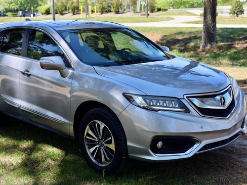 Used 2017 Acura RDX AWD w/ Advance Package image 6