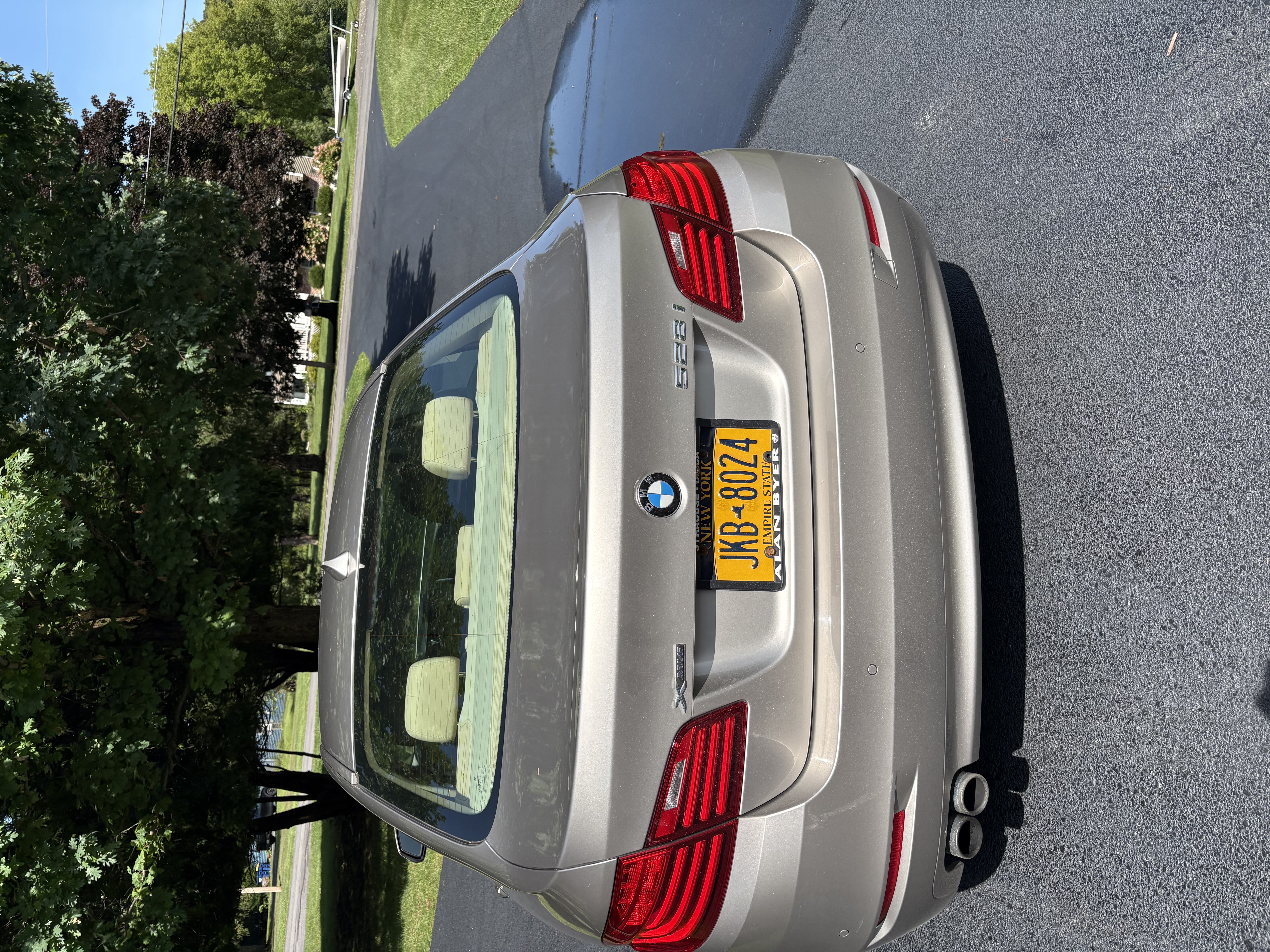 Used 2014 BMW 528i xDrive Sedan AWD/4WD image 11