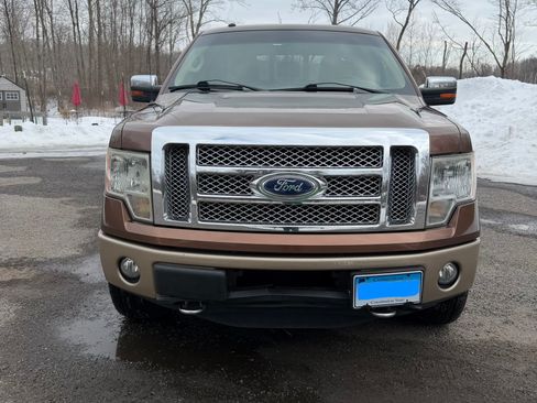 Used 2011 Ford F150 Lariat w/ Lariat Chrome Pkg image 2