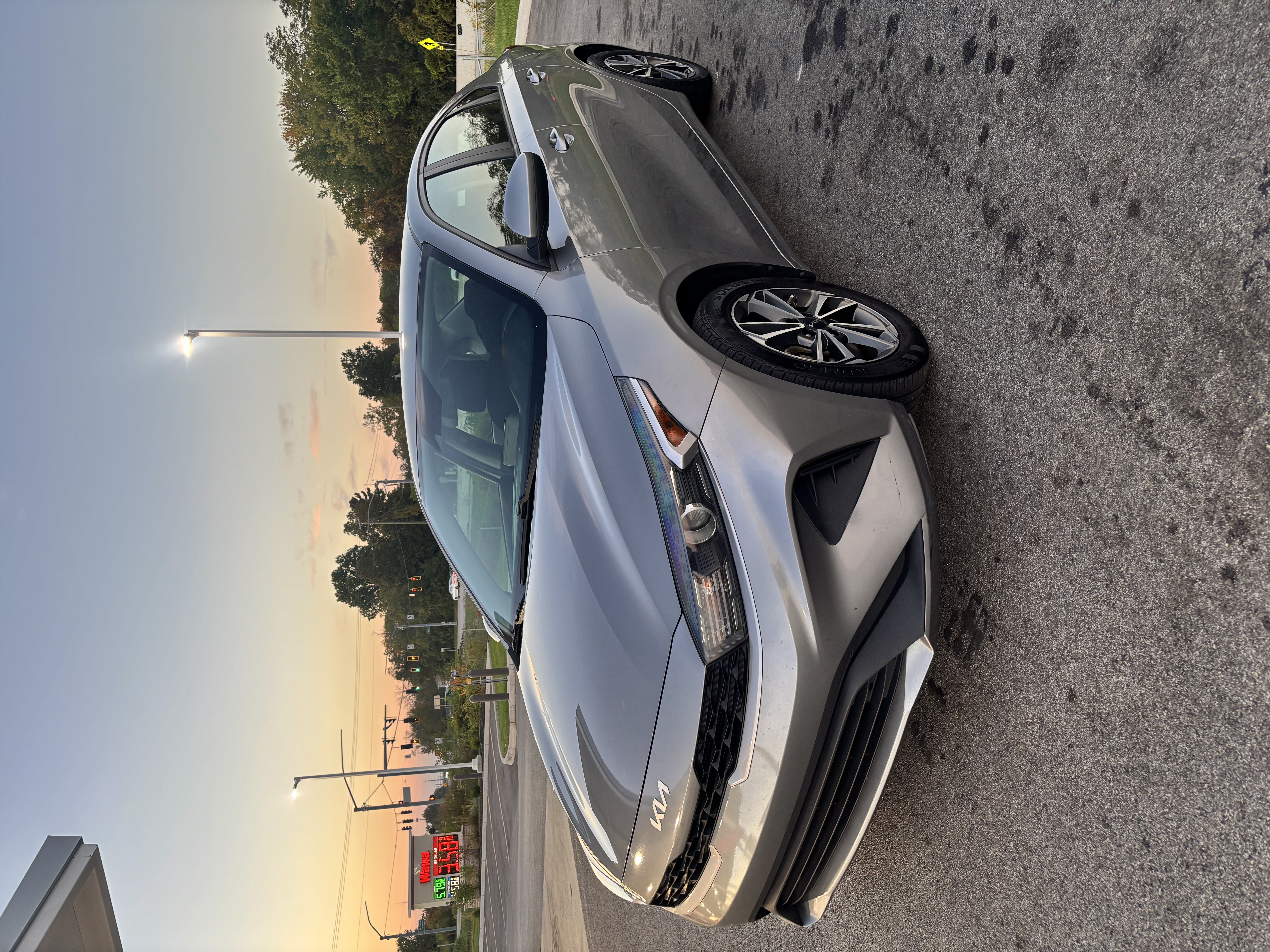Used 2022 Kia Forte LXS FWD image 1