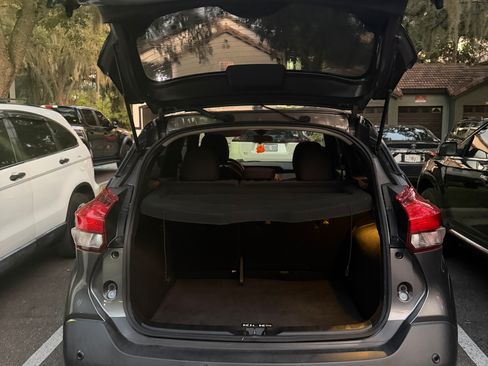 Used 2020 Nissan Kicks SV FWD image 14