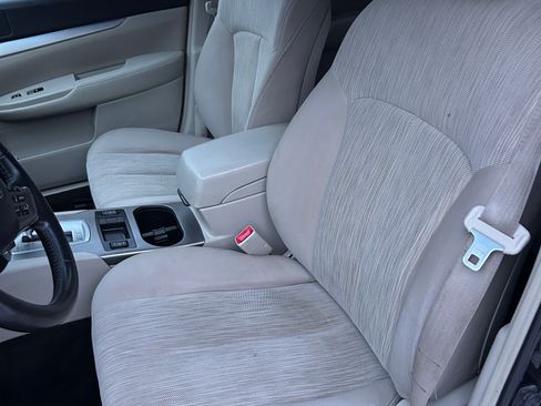 Used 2014 Subaru Outback 2.5i Premium image 15
