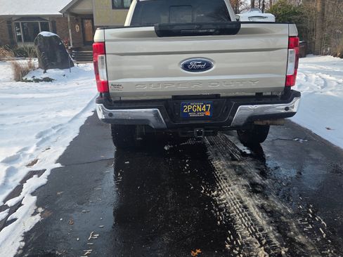 Used 2017 Ford F250 Lariat w/ Lariat Ultimate Package image 6