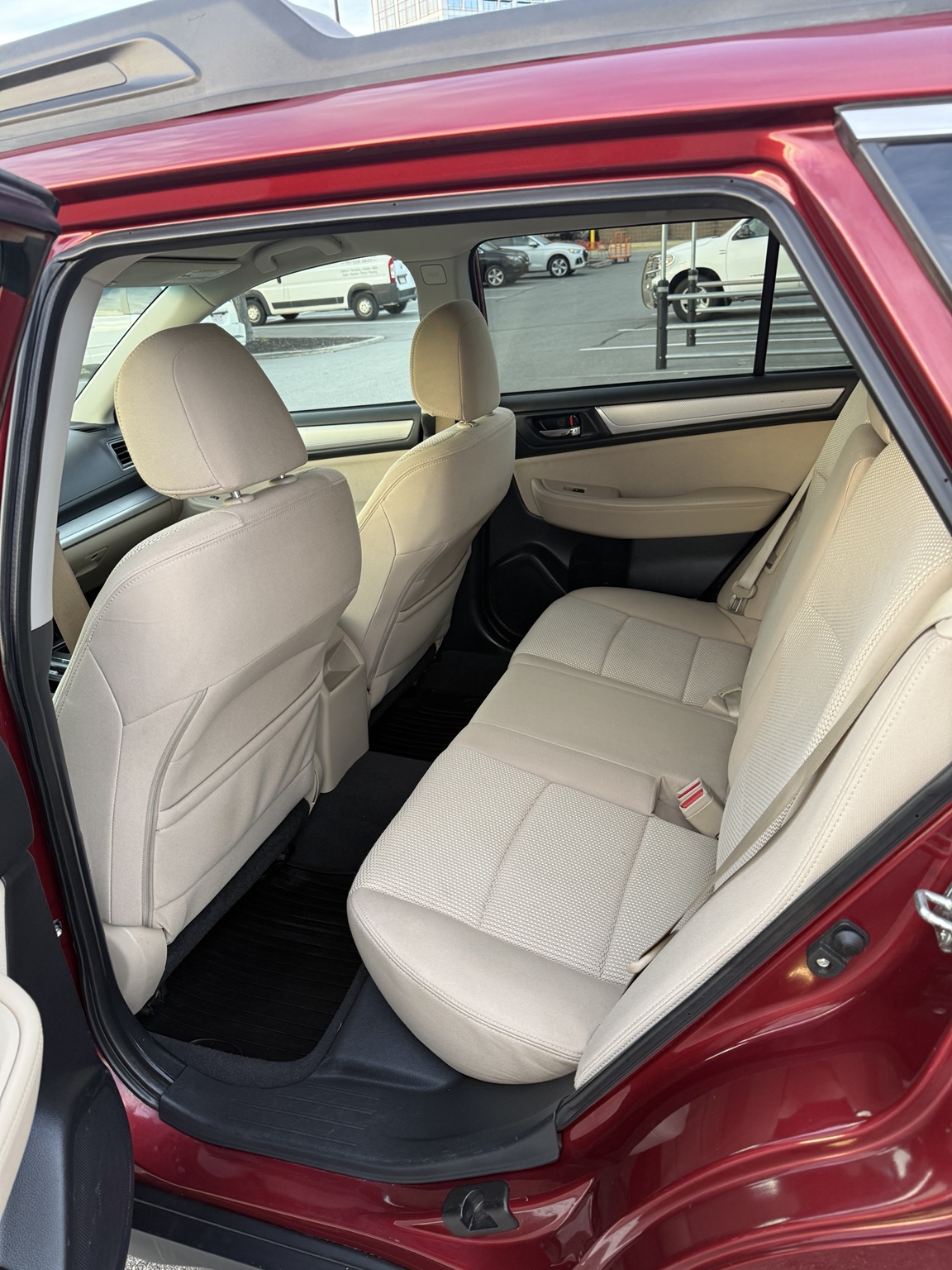 Used 2017 Subaru Outback 2.5i Premium AWD/4WD image 8