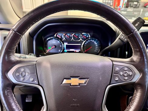 Used 2018 Chevrolet Silverado 1500 LTZ w/ Sport Package image 28