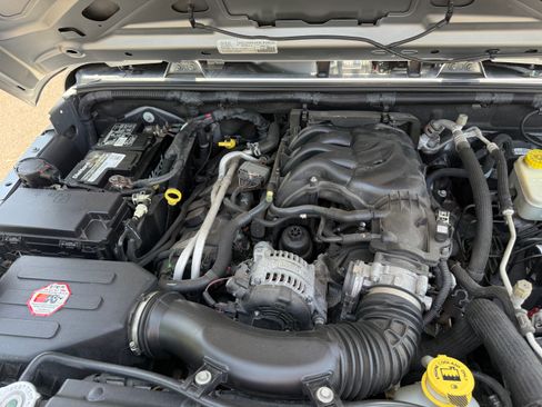 Used 2016 Jeep Wrangler Sport AWD/4WD image 30