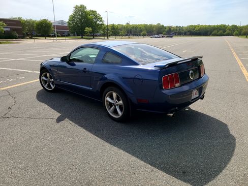 Used 2007 Ford Mustang GT Premium image 4