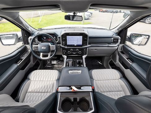 Used 2022 Ford F150 Limited image 12