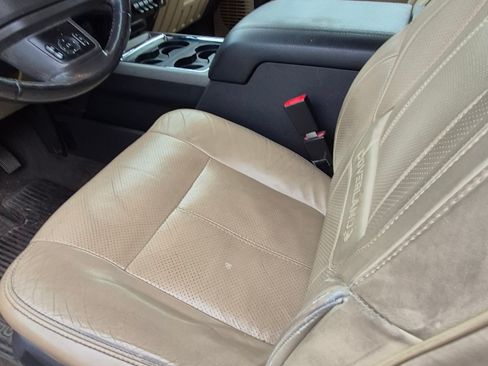 Used 2012 Ford F250 Lariat w/ Chrome Pkg image 8