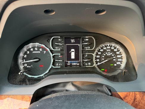 Used 2020 Toyota Tundra 1794 Edition image 4