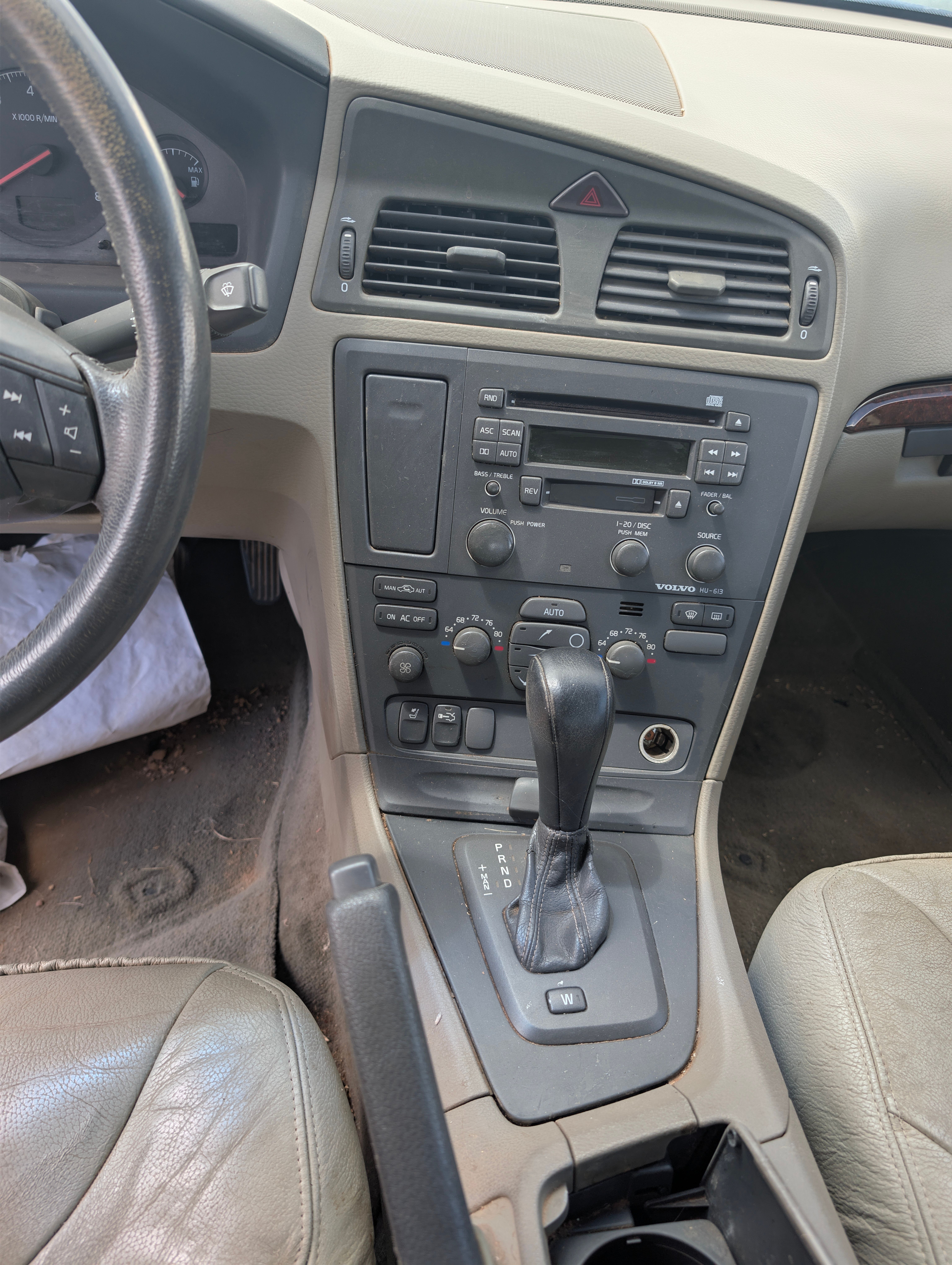 Used 2001 Volvo S60 2.4T FWD image 12