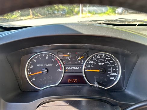 Used 2011 Chevrolet Colorado W/T AWD/4WD image 13