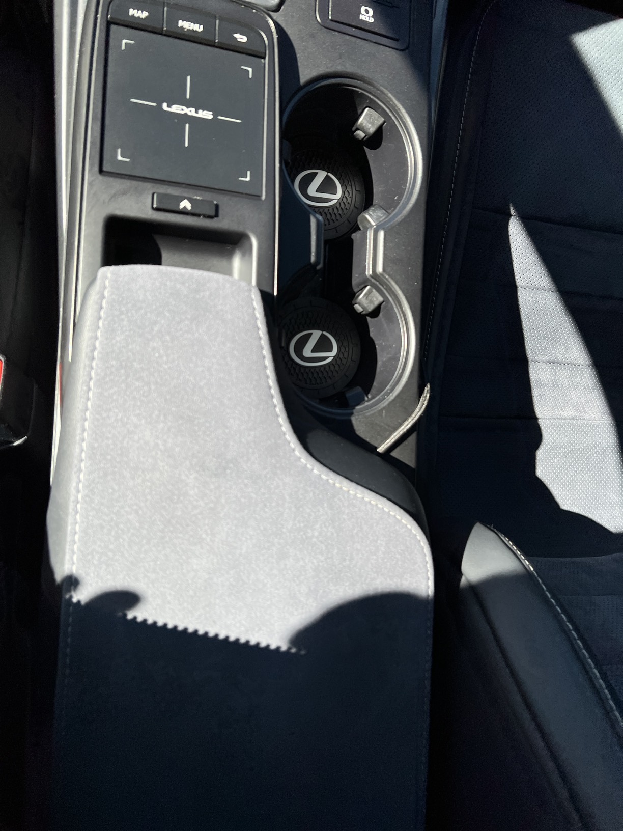 Used 2022 Lexus IS 500 RWD image 19
