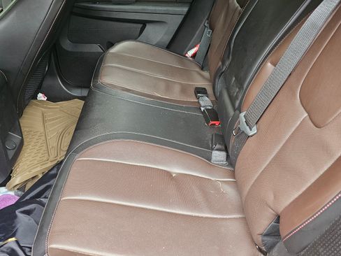 Used 2011 GMC Terrain SLT image 8