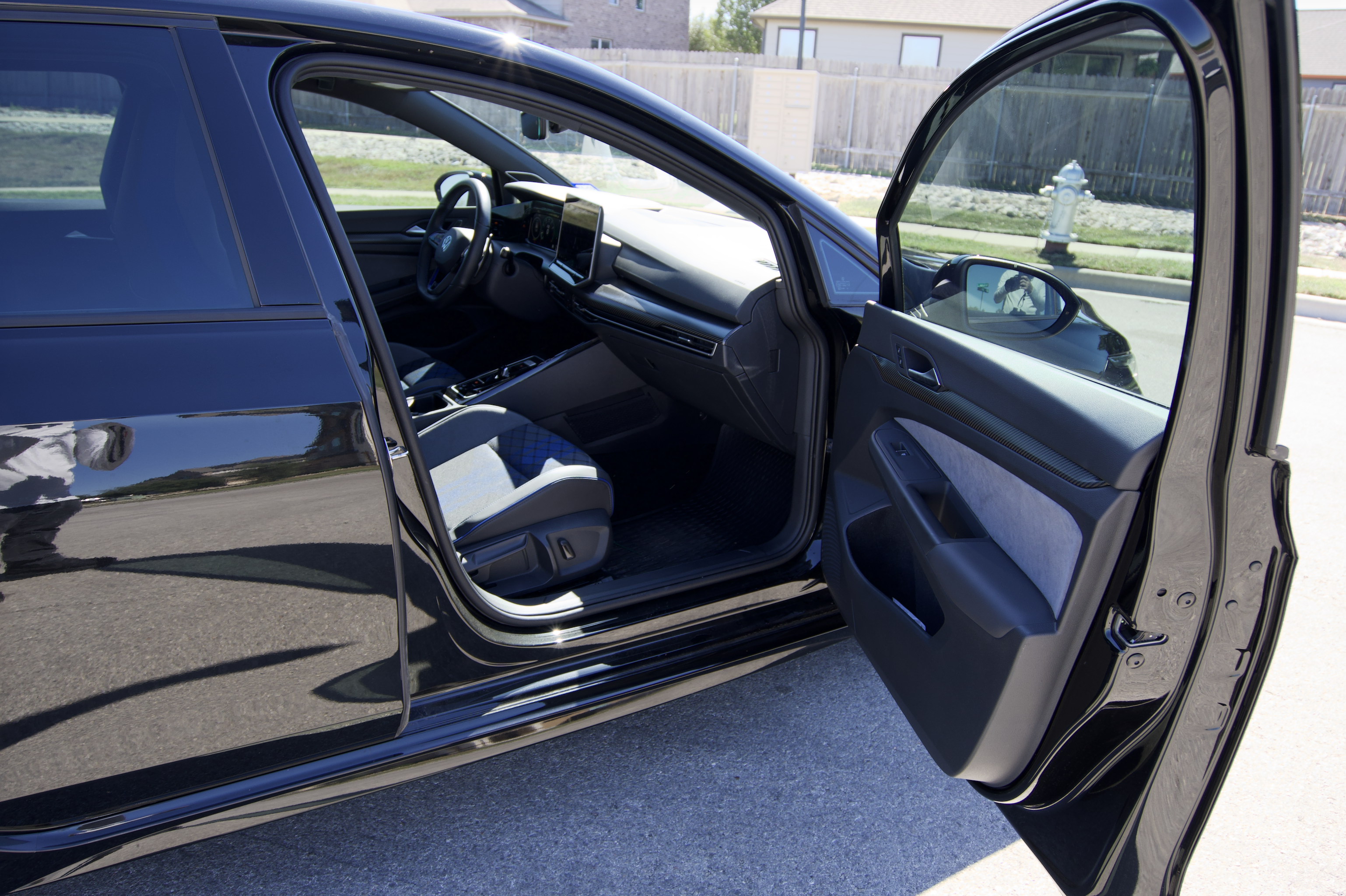 Used 2025 Volkswagen Golf R Black Edition AWD/4WD image 13