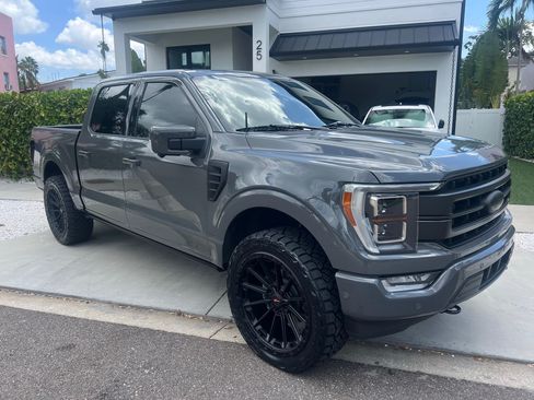 Used 2021 Ford F150 Lariat w/ Equipment Group 502A High AWD/4WD image 2