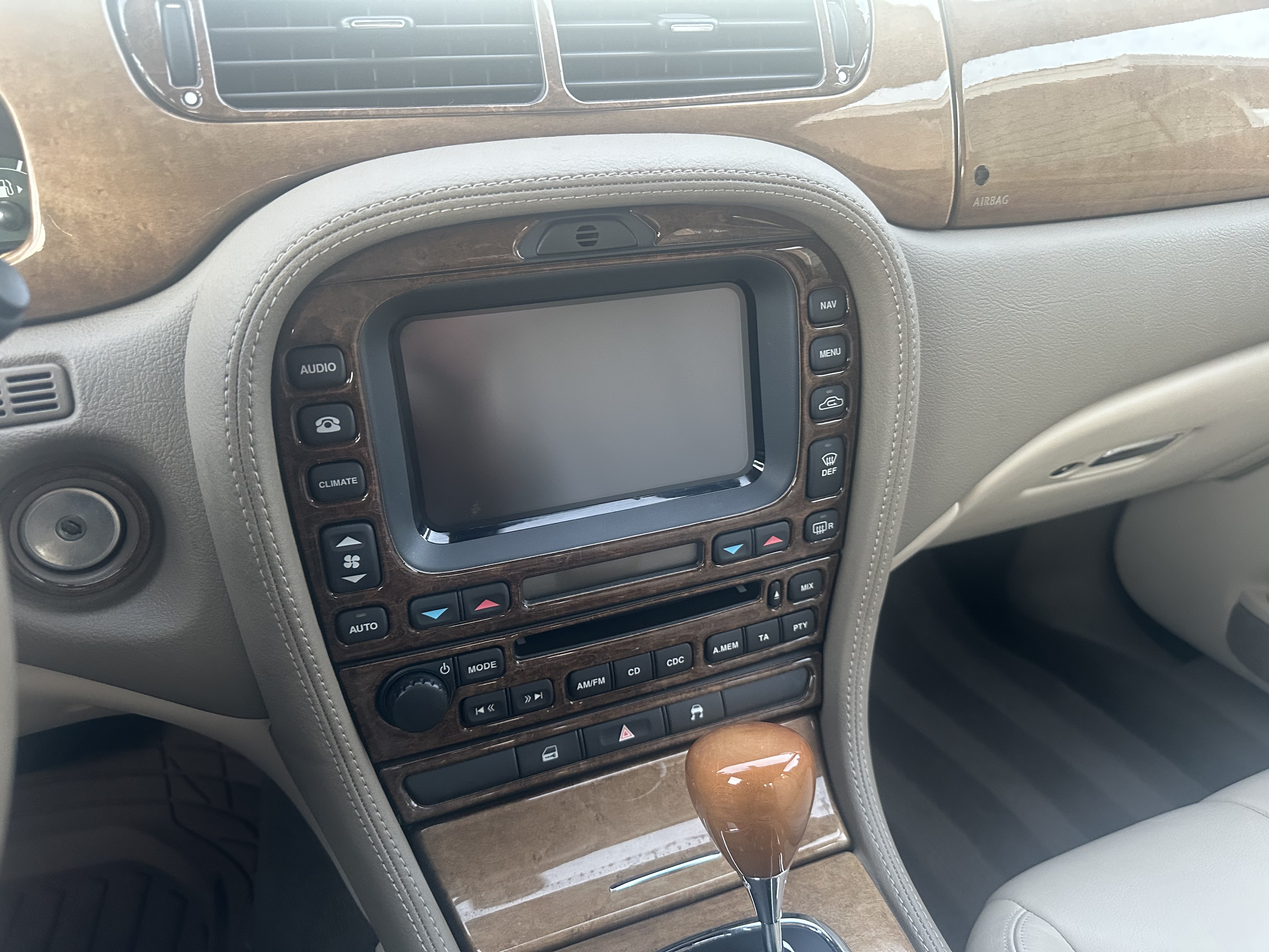 Used 2003 Jaguar S-TYPE 4.2 RWD image 10