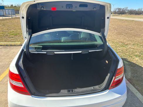 Used 2014 Mercedes-Benz C 250 C 250 Sport Sedan 4D image 10
