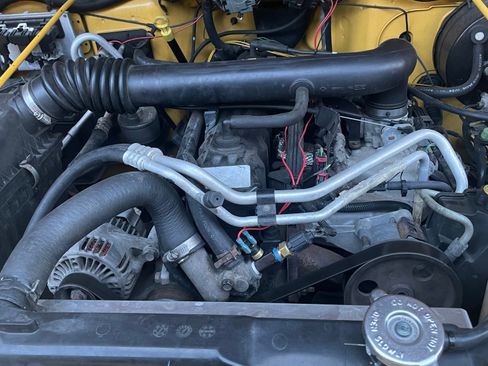 Used 2004 Jeep Wrangler 4WD w/ Dual Top Group image 12