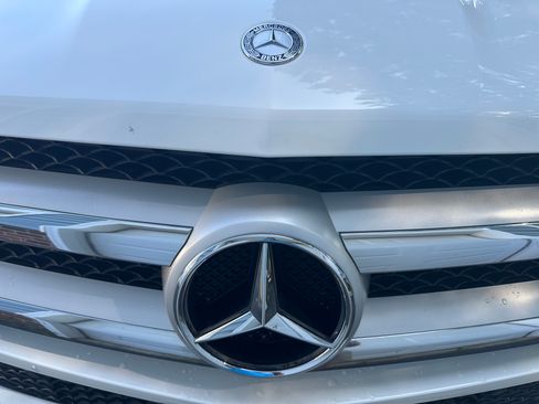 Used 2015 Mercedes-Benz GL 450 4MATIC image 1