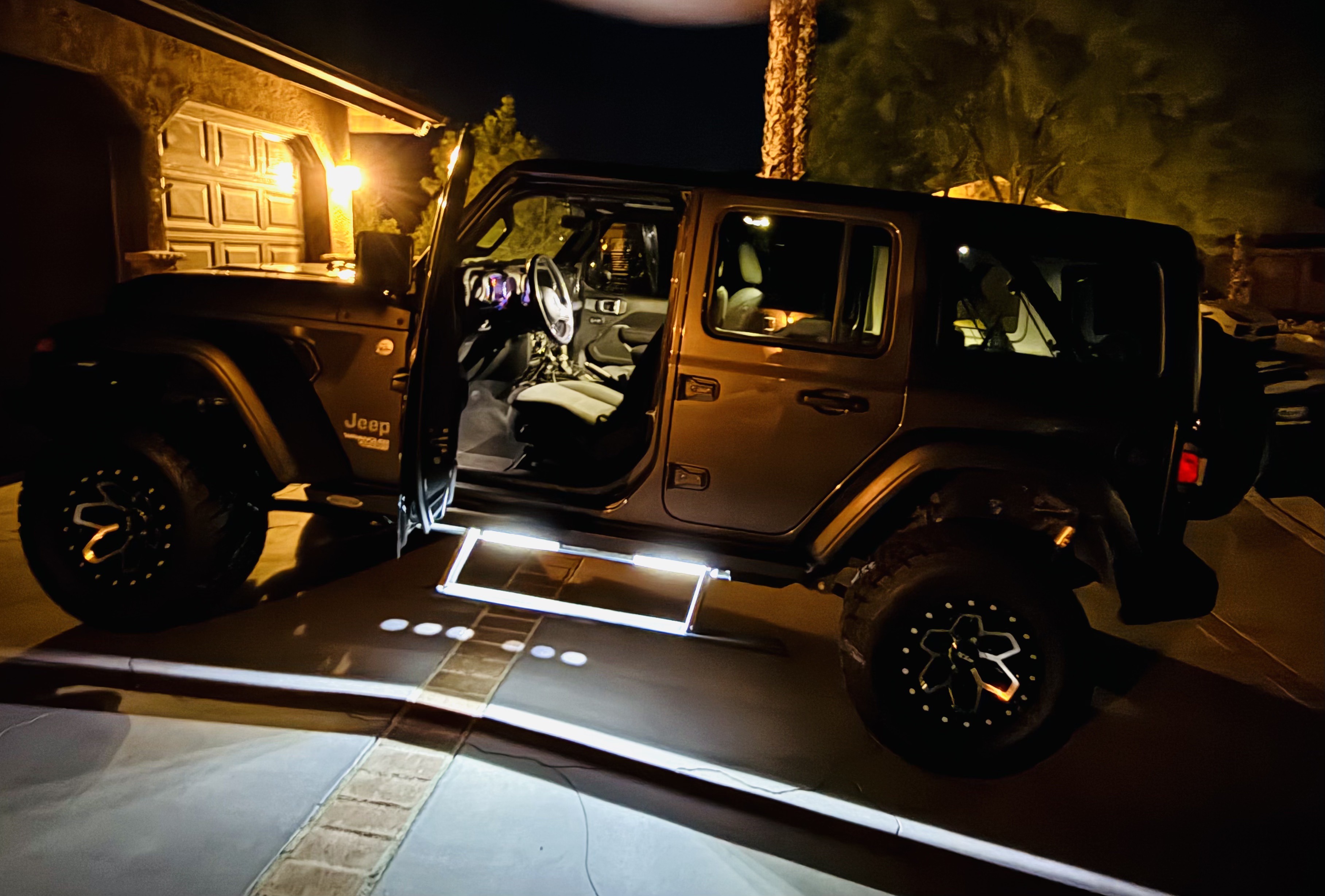Used 2019 Jeep Wrangler Unlimited Sport S AWD/4WD image 11