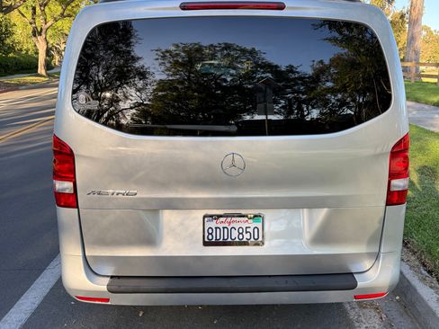 Used 2016 Mercedes-Benz Metris Passenger image 8
