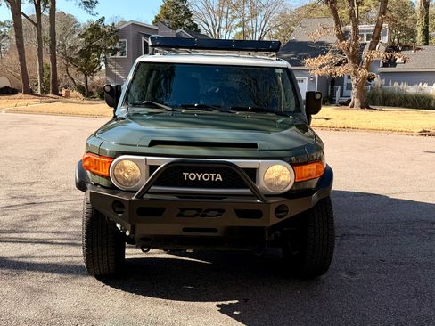 Used 2010 Toyota FJ Cruiser 4WD image 5