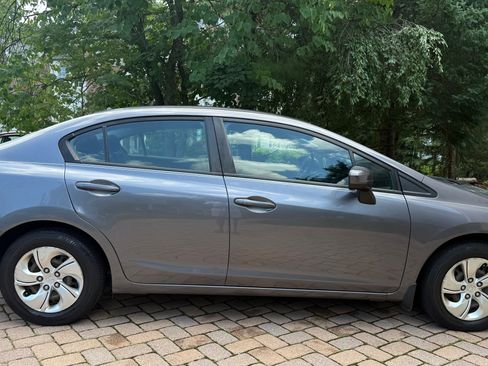 Used 2015 Honda Civic LX image 9